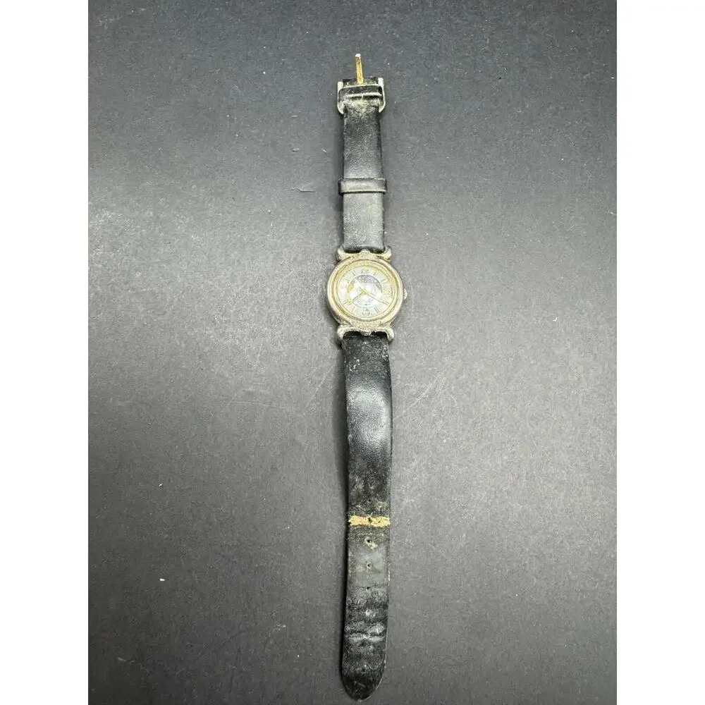 Vtg Chic Moon Face Dial Date Women's Watch Silver Tone Black Calf Band LCH143